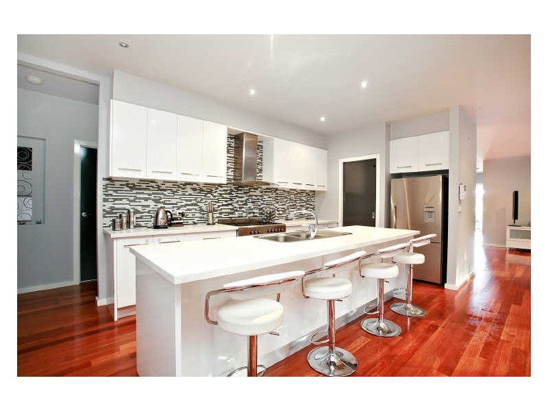 4 Amberley Garden, Derrimut VIC 3030