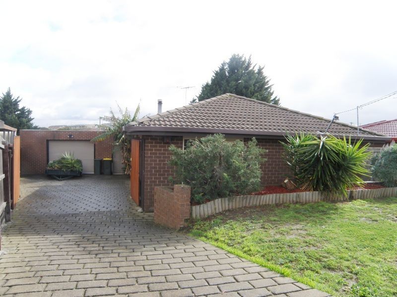 52 Tremaine Avenue, Kings Park VIC 3021