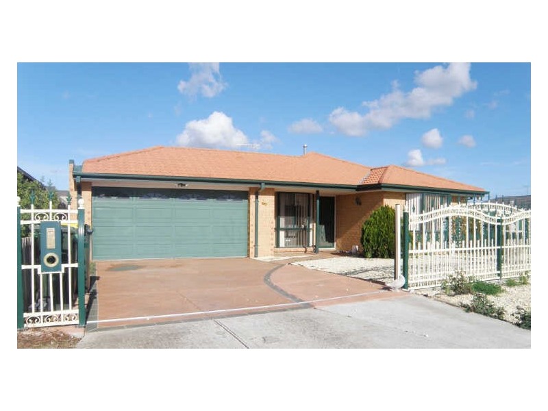 25 Kurrajong Rd, Delahey VIC 3037