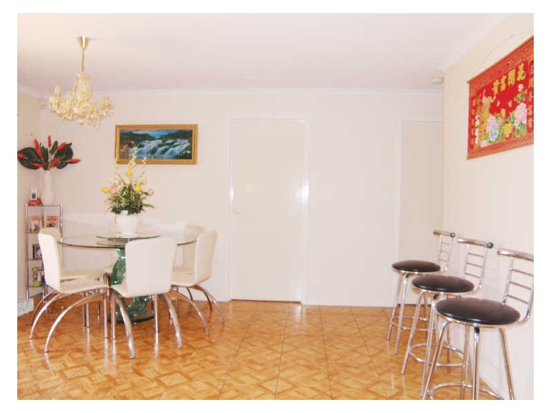 25 Kurrajong Rd, Delahey VIC 3037