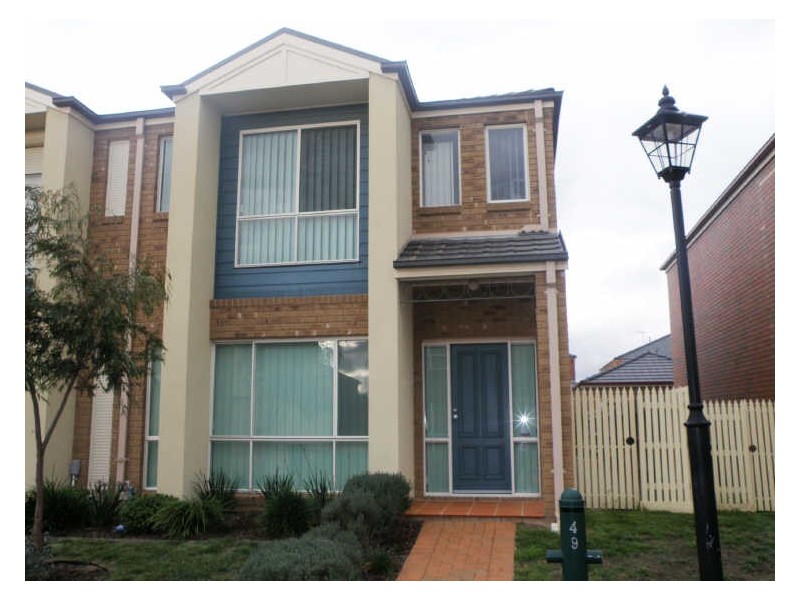 49 Amberlea Circuit, Taylors Hill VIC 3037