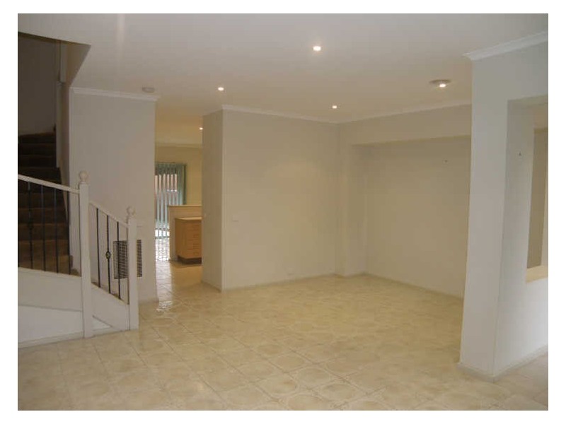 49 Amberlea Circuit, Taylors Hill VIC 3037