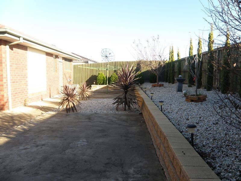 21 Marlock Way, Delahey VIC 3037