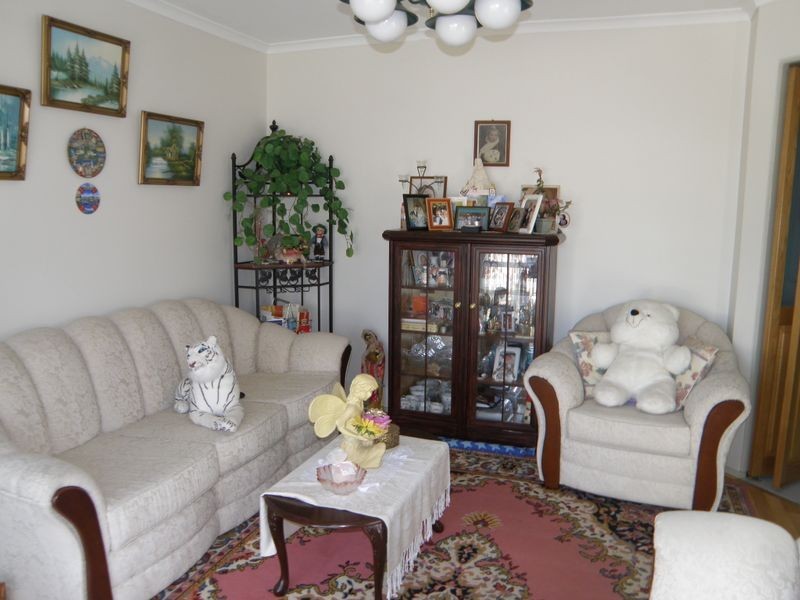 25 Cowley Street, Delahey VIC 3037