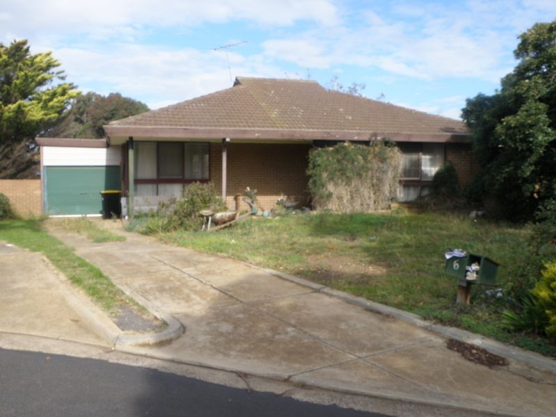 6 Dover Street, Melton West VIC 3337