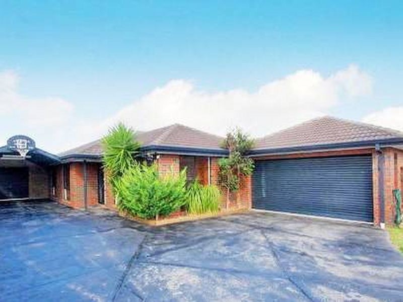 8 Kiev Walk, Delahey VIC 3037