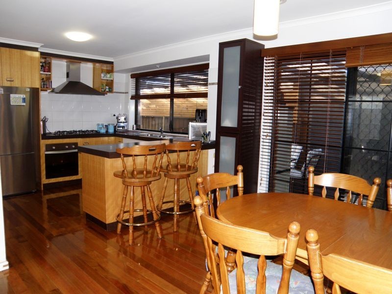 8 Kiev Walk, Delahey VIC 3037