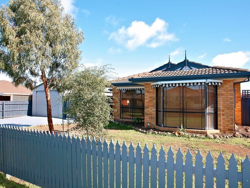 12 Vanessa Way, Delahey VIC 3037