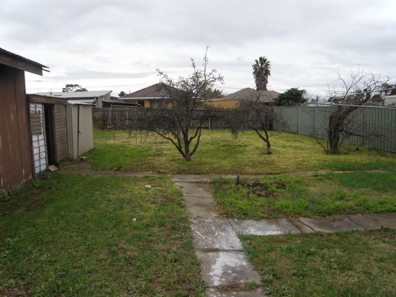 58 Ivanhoe Avenue, St Albans VIC 3021