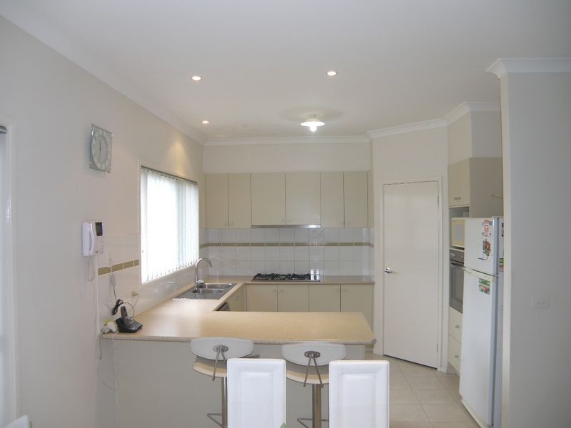 10 Marsh Mays Road, Deer Park VIC 3023