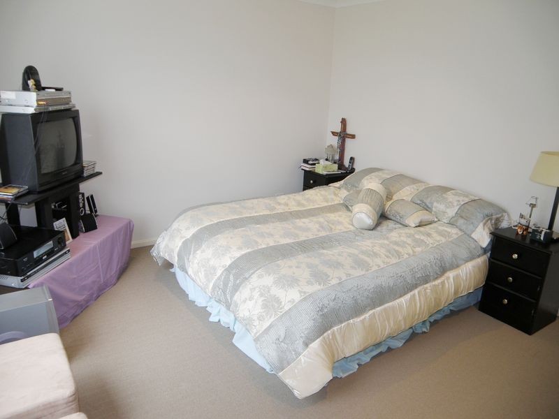 10 Marsh Mays Road, Deer Park VIC 3023