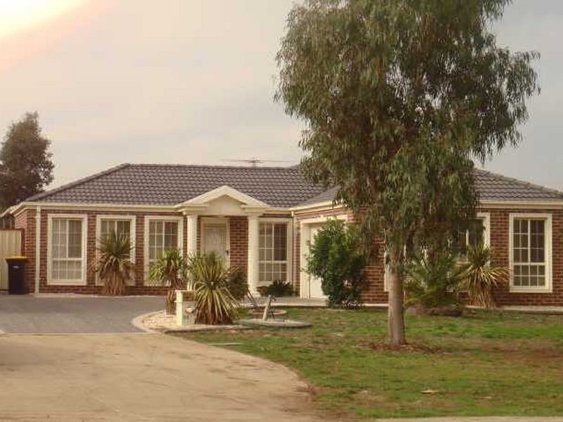 54 Watervale Boulevarde, Taylors Hill VIC 3037