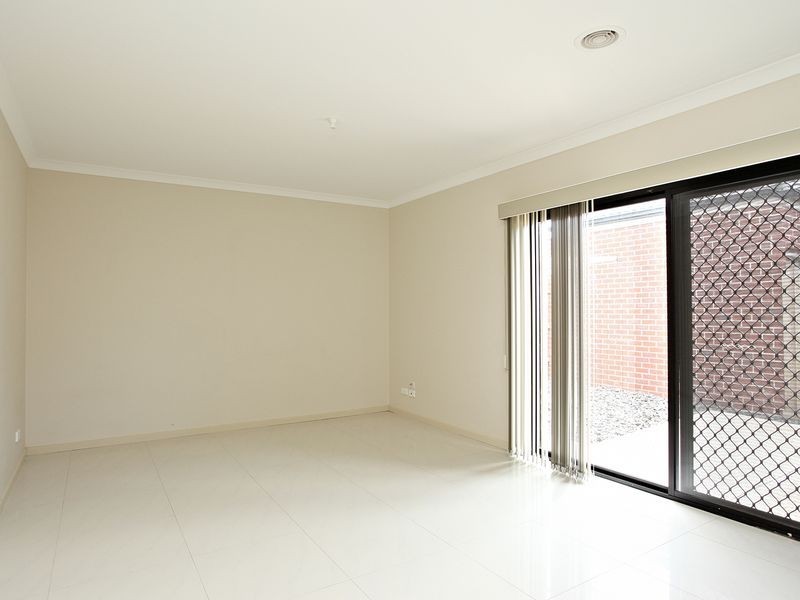 11 Hiraji Street, Kurunjang VIC 3337