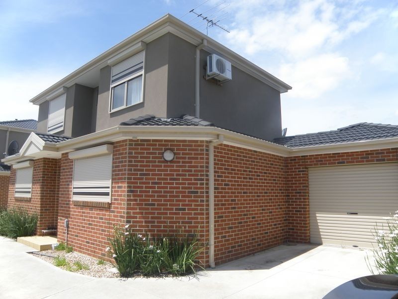 2/93 George Street, St Albans VIC 3021