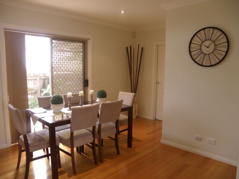 2/93 George Street, St Albans VIC 3021