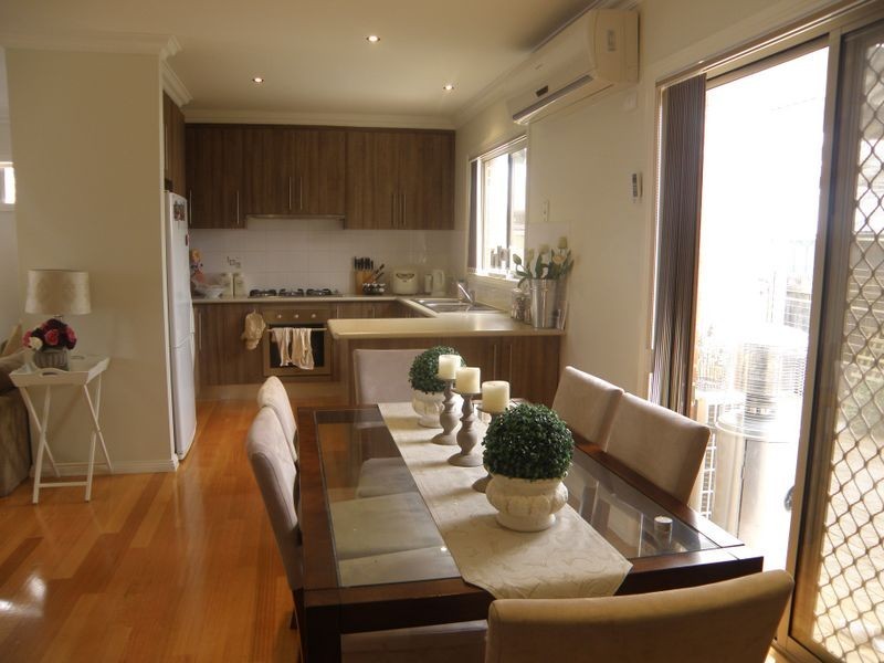 2/93 George Street, St Albans VIC 3021