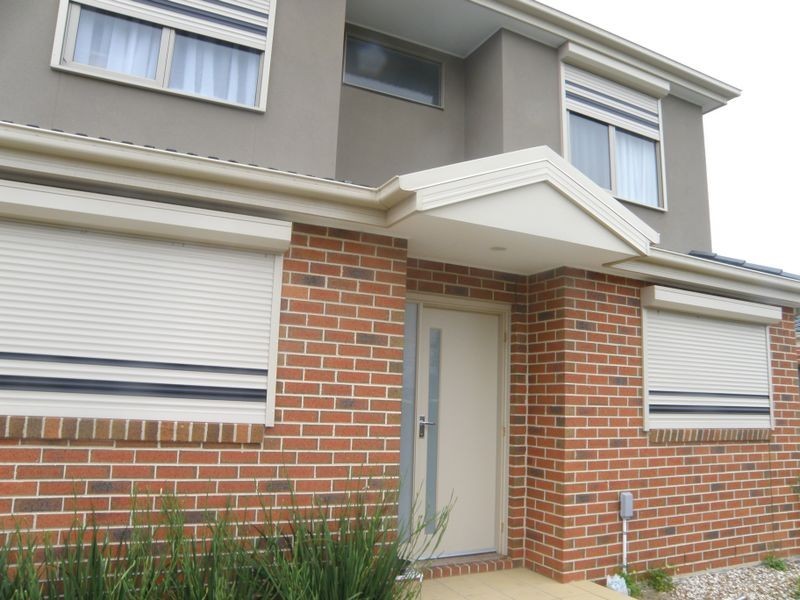 2/93 George Street, St Albans VIC 3021