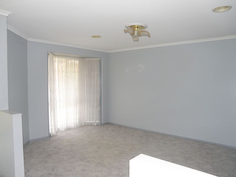 28 Duneed Way, Delahey VIC 3037
