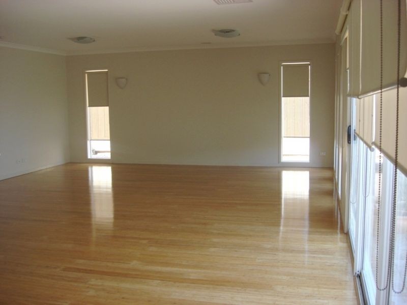 6 Albert Court, Burnside Heights VIC 3023