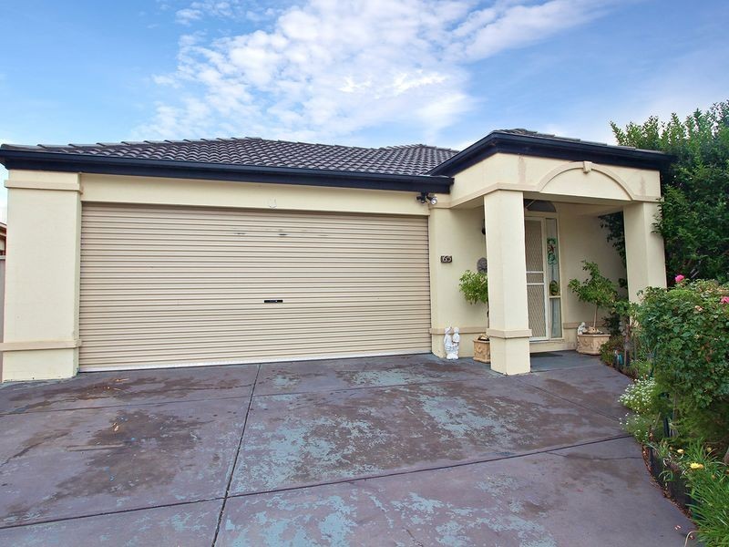 65 Abbington Crescent, Caroline Springs VIC 3023