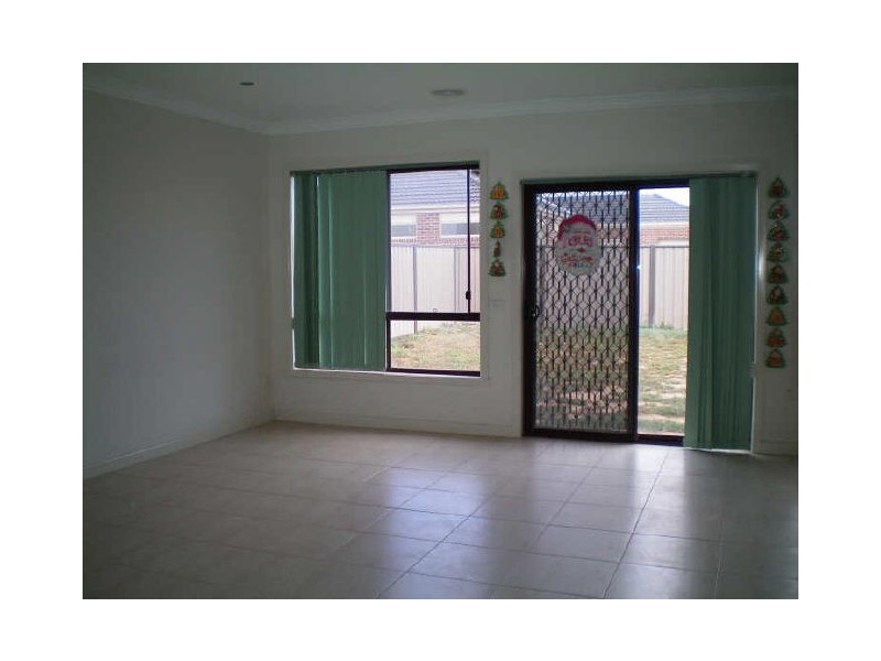 34 Lyons Avenue, Burnside VIC 3023