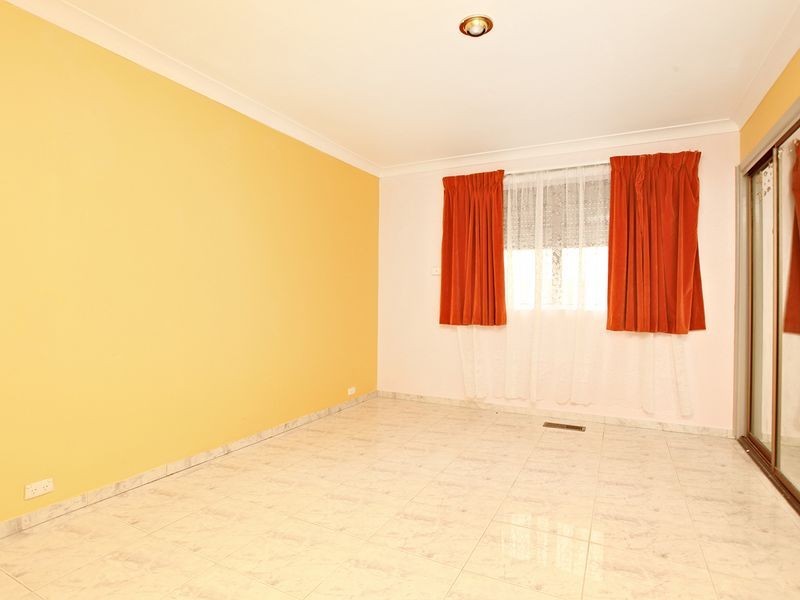 18 Vule Street, St Albans VIC 3021