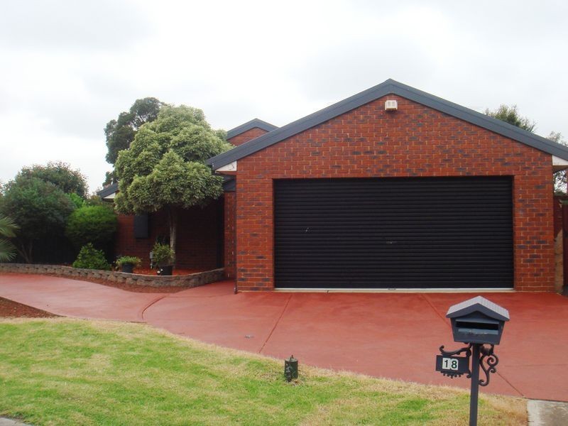 18 Quartz Street, Delahey VIC 3037