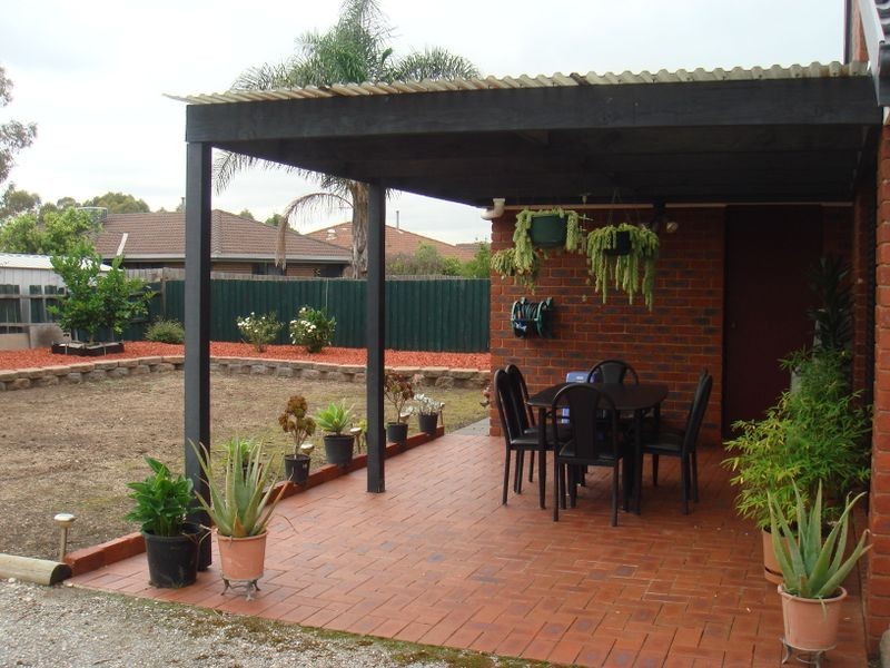 18 Quartz Street, Delahey VIC 3037
