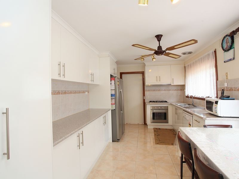 31 Carbine Way, Keilor Downs VIC 3038