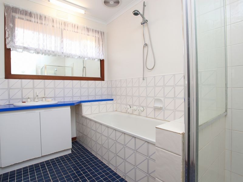 31 Carbine Way, Keilor Downs VIC 3038