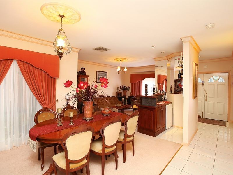 35 Sainsbury Avenue, Hillside VIC 3037