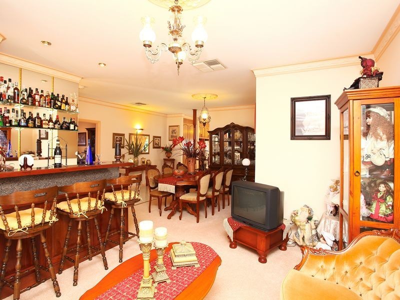 35 Sainsbury Avenue, Hillside VIC 3037