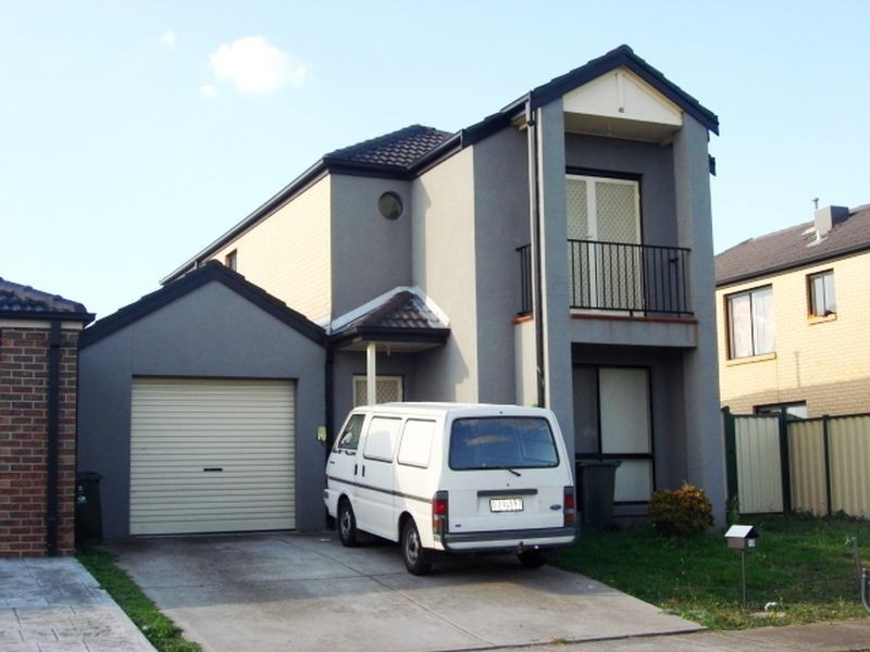 12 Mochrie Grove, Deer Park VIC 3023