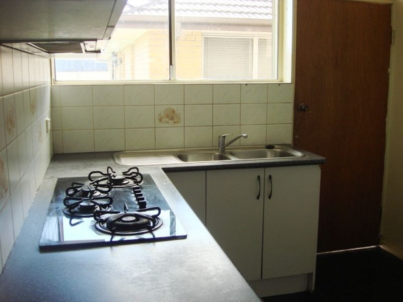 11 Commercial Street, Maidstone VIC 3012