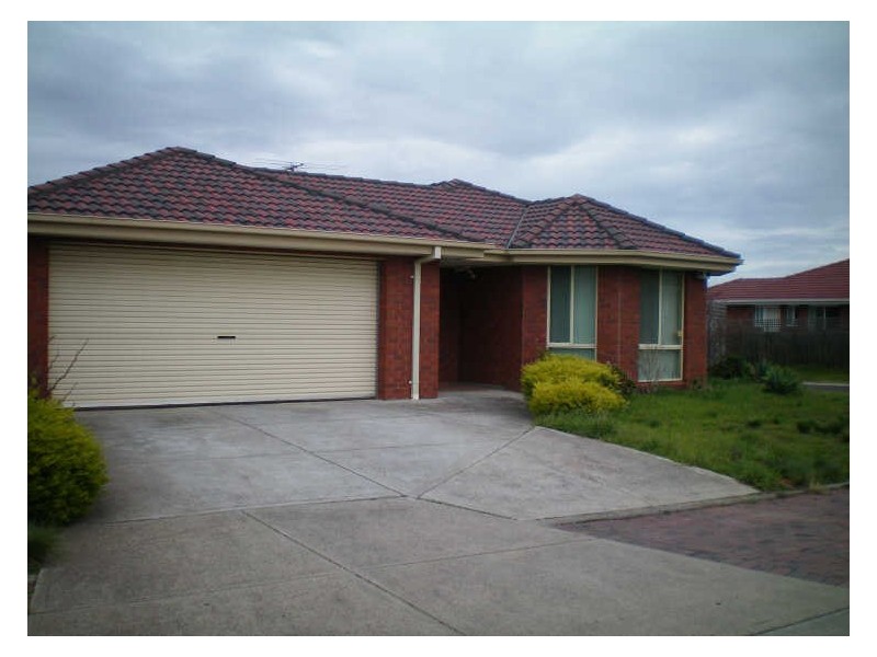 29 Dandarriga Way, Delahey VIC 3037