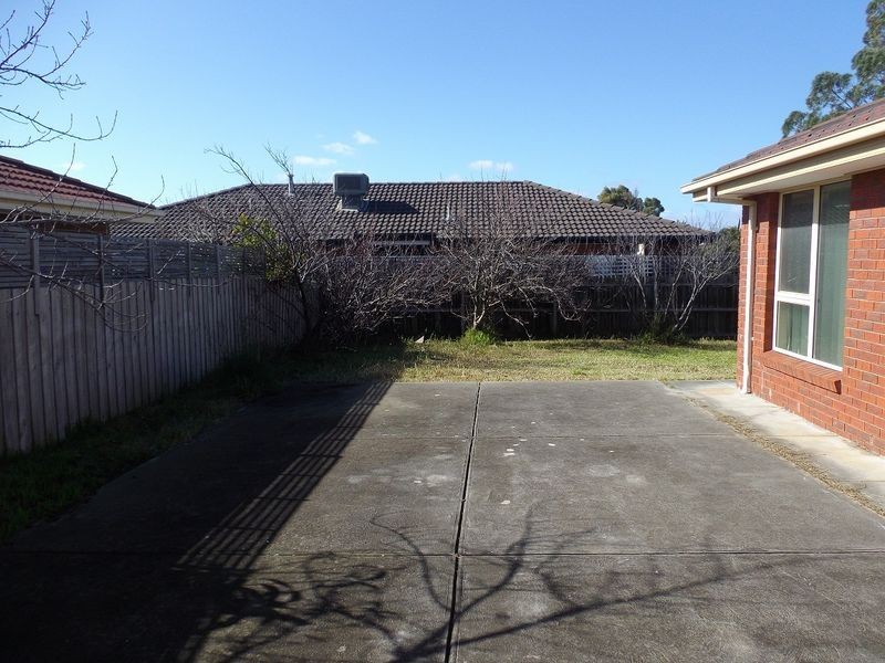 29 Dandarriga Way, Delahey VIC 3037