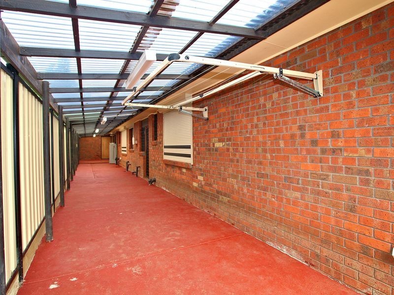 9 Yeats Drive, Delahey VIC 3037