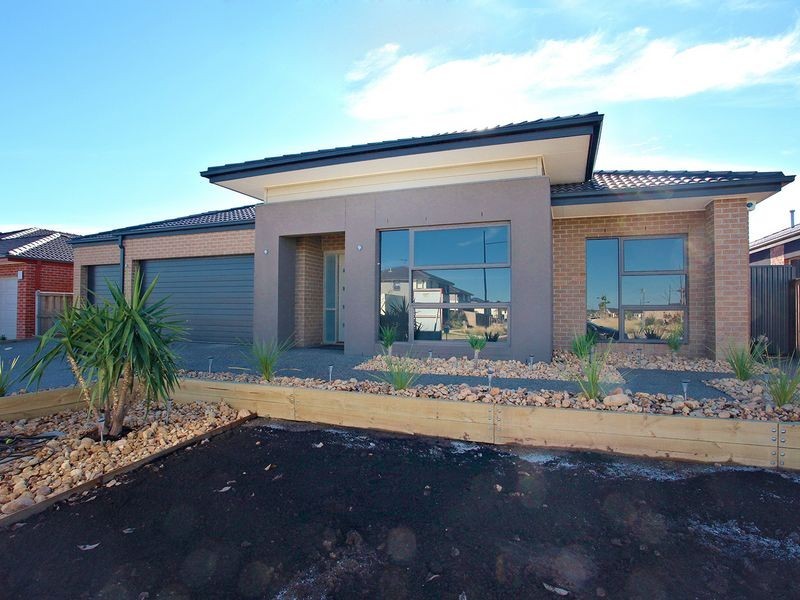 166 Tenterfield Drive, Burnside Heights VIC 3023