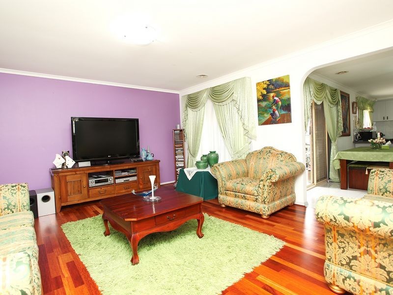 5 Aitken Drive, Delahey VIC 3037