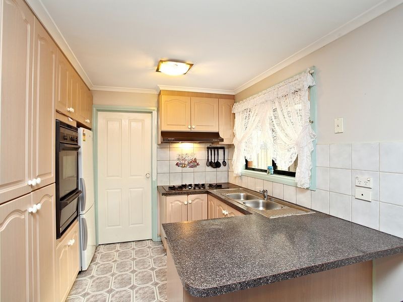 5 Basalt Court, Delahey VIC 3037