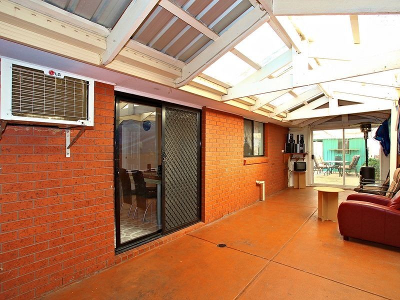 5 Basalt Court, Delahey VIC 3037