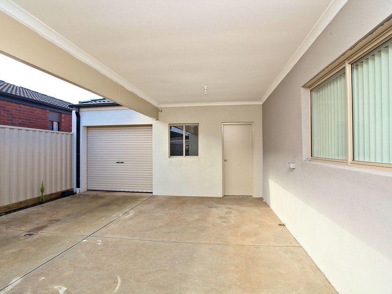 9 Benmore Court, Taylors Hill VIC 3037