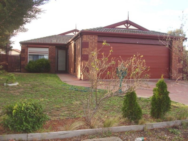 10 Alexander Close, Delahey VIC 3037