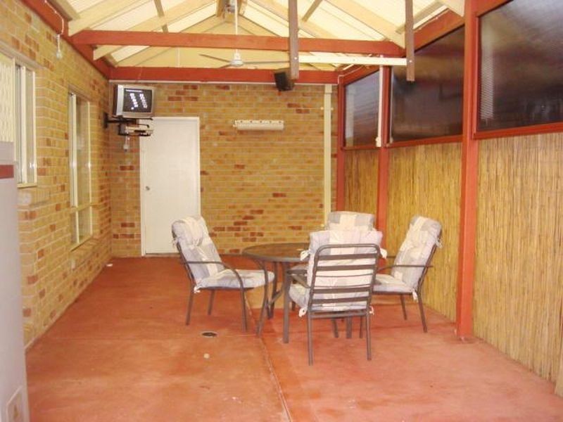 21 Mankina Circuit, Delahey VIC 3037