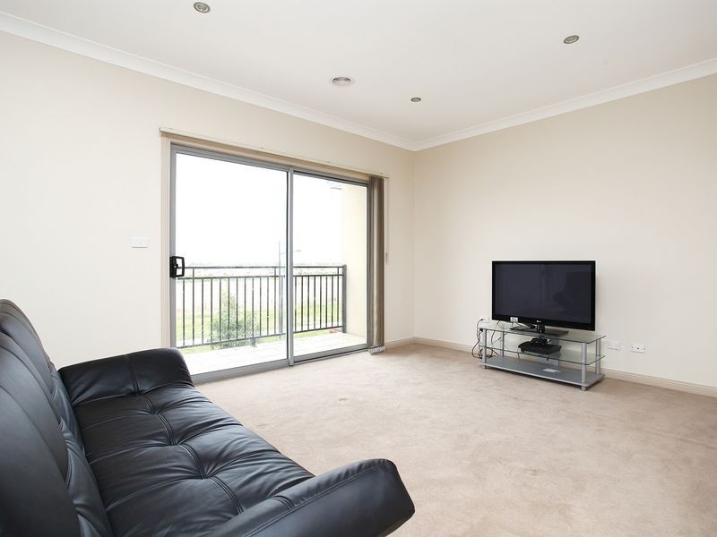 50 Cunningham Chase, Burnside Heights VIC 3023