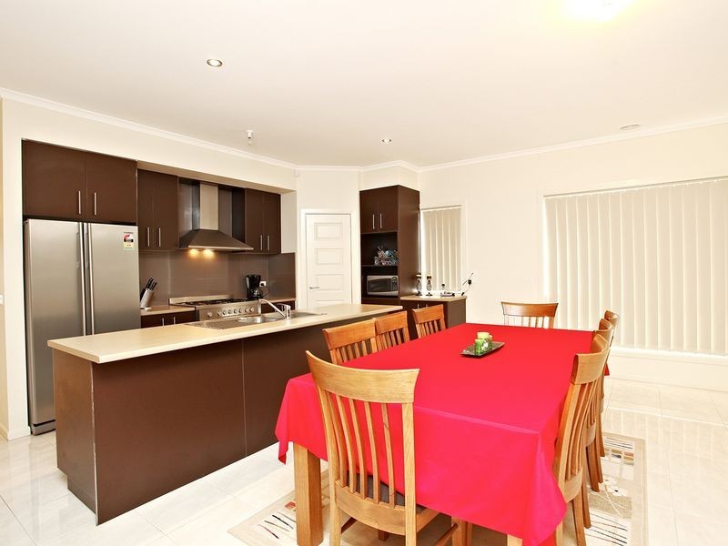 6 Anura Street, St Albans VIC 3021