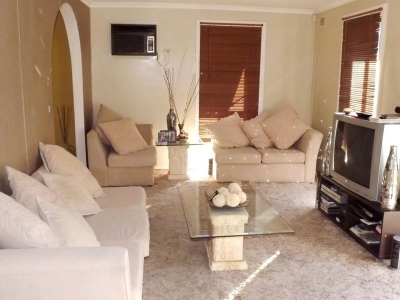 132 Kings Road, St Albans VIC 3021