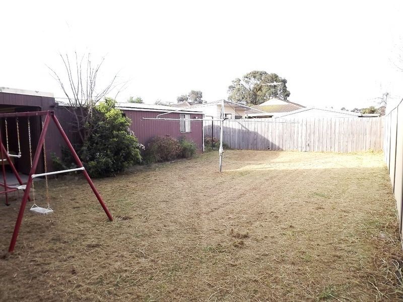 132 Kings Road, St Albans VIC 3021