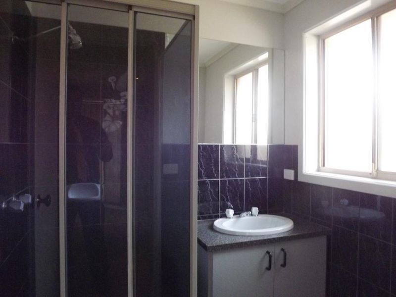 18 Kalyna Court, Delahey VIC 3037