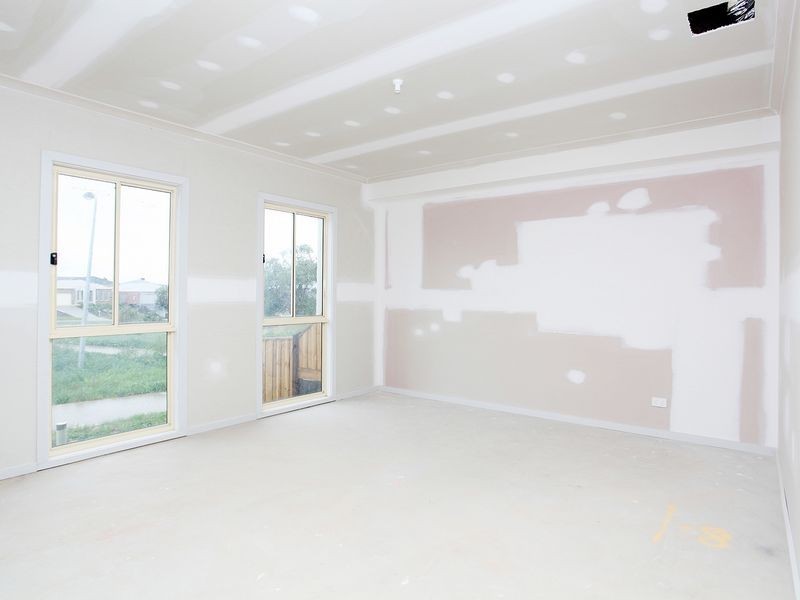 7 Kim Lane, Melton West VIC 3337